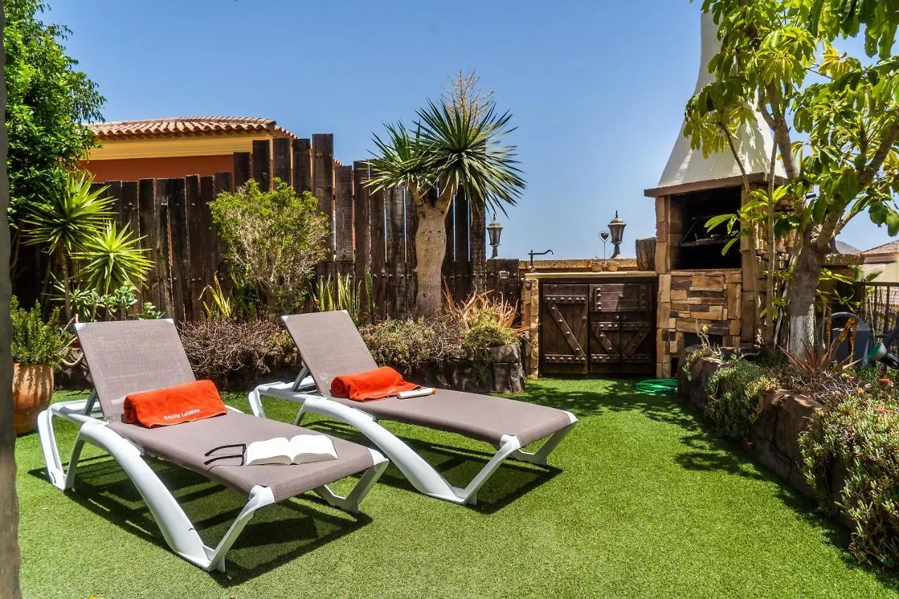 Deluxe Villa Bella Vita Air Con & Heated Pool, Tenerife South Chayofa Spain